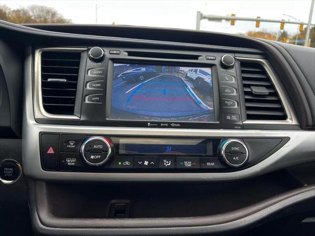 used 2016 Toyota Highlander car, priced at $16,995