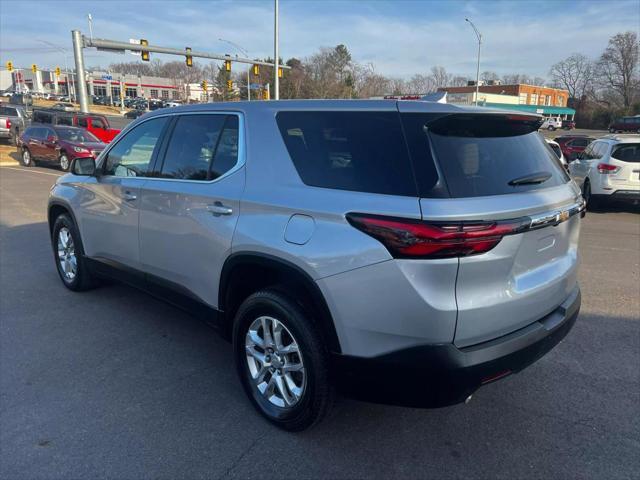 used 2022 Chevrolet Traverse car, priced at $18,995