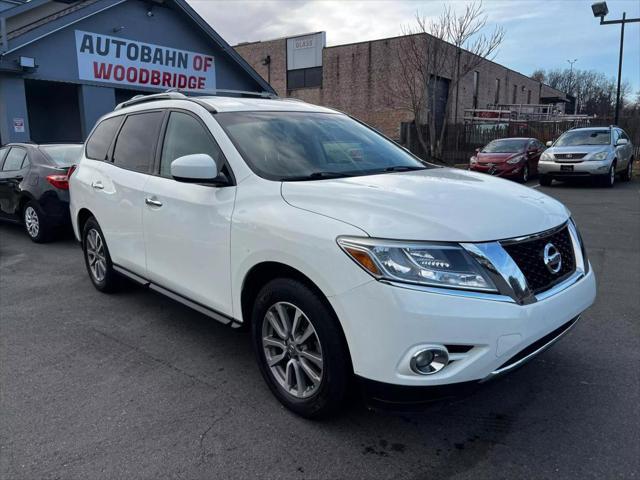 used 2015 Nissan Pathfinder car, priced at $9,995