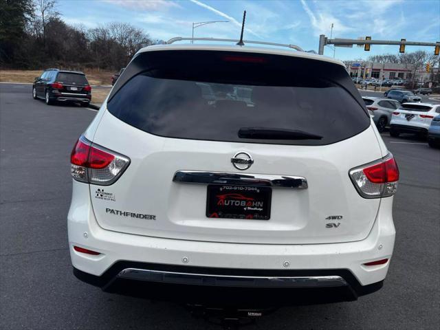 used 2015 Nissan Pathfinder car, priced at $9,995