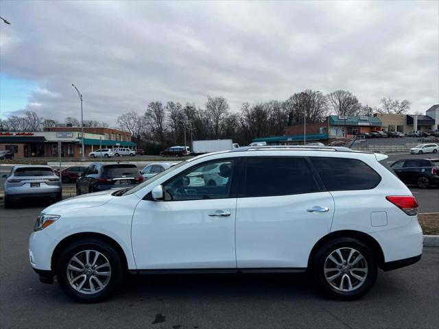 used 2015 Nissan Pathfinder car, priced at $9,995