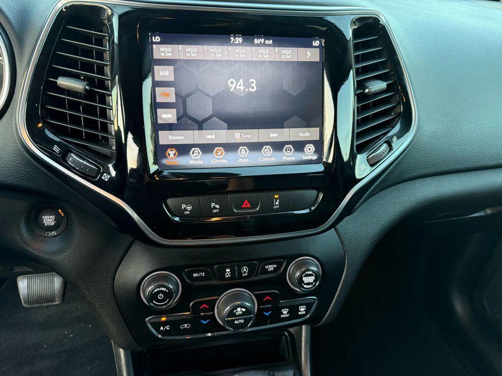 used 2019 Jeep Cherokee car, priced at $16,995