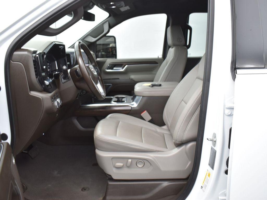 used 2024 GMC Sierra 2500 car, priced at $54,656