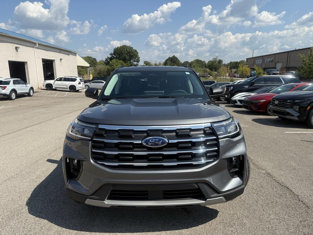 new 2025 Ford Explorer car, priced at $40,469