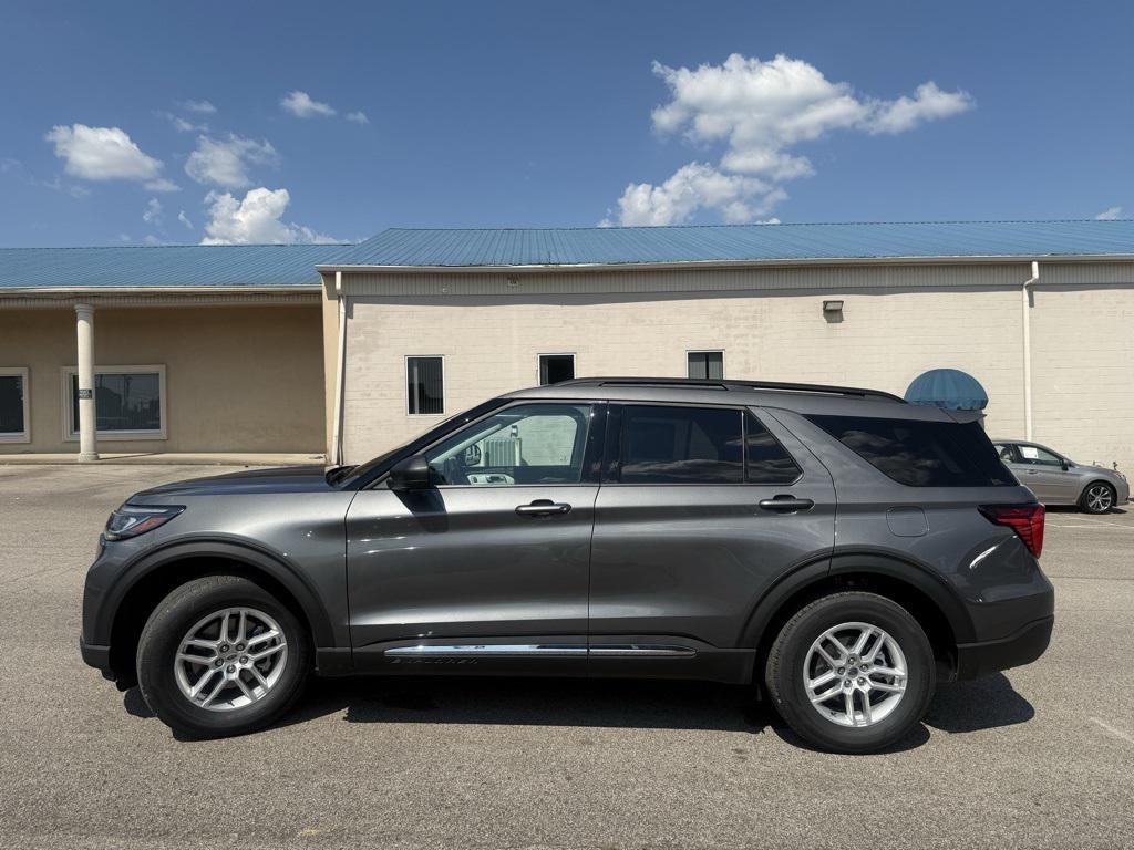 new 2025 Ford Explorer car, priced at $40,469