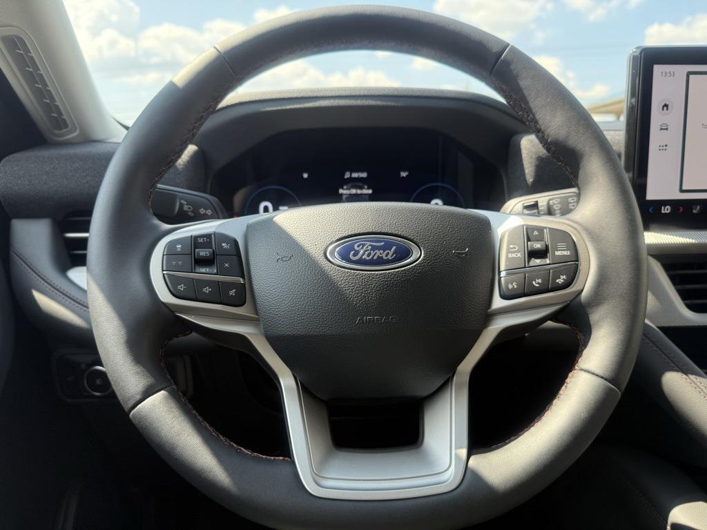 new 2025 Ford Explorer car, priced at $40,469
