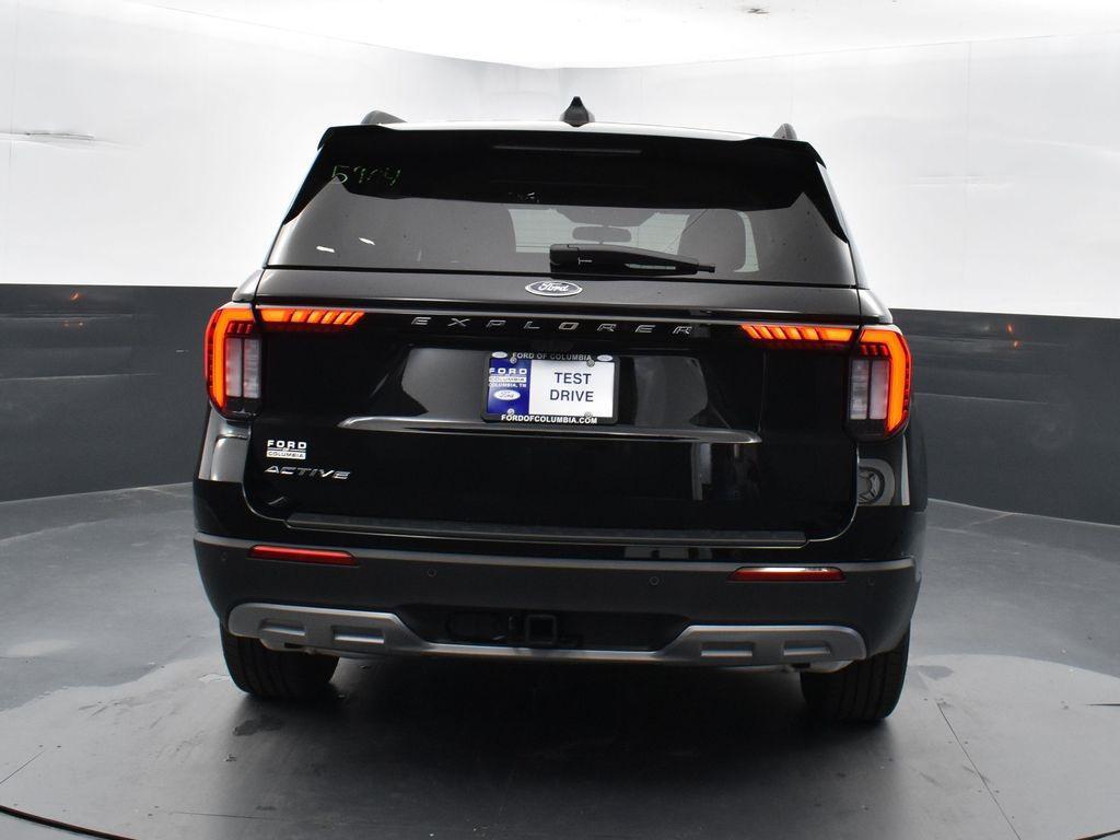 new 2025 Ford Explorer car, priced at $39,691