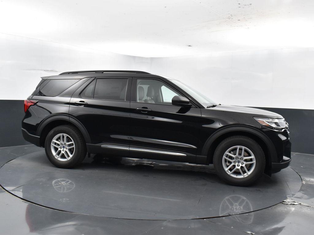 new 2025 Ford Explorer car, priced at $39,691