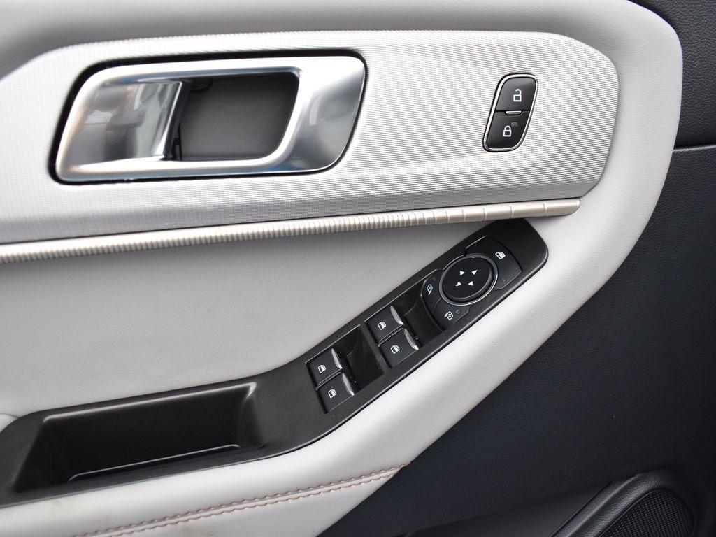 new 2025 Ford Explorer car, priced at $39,691