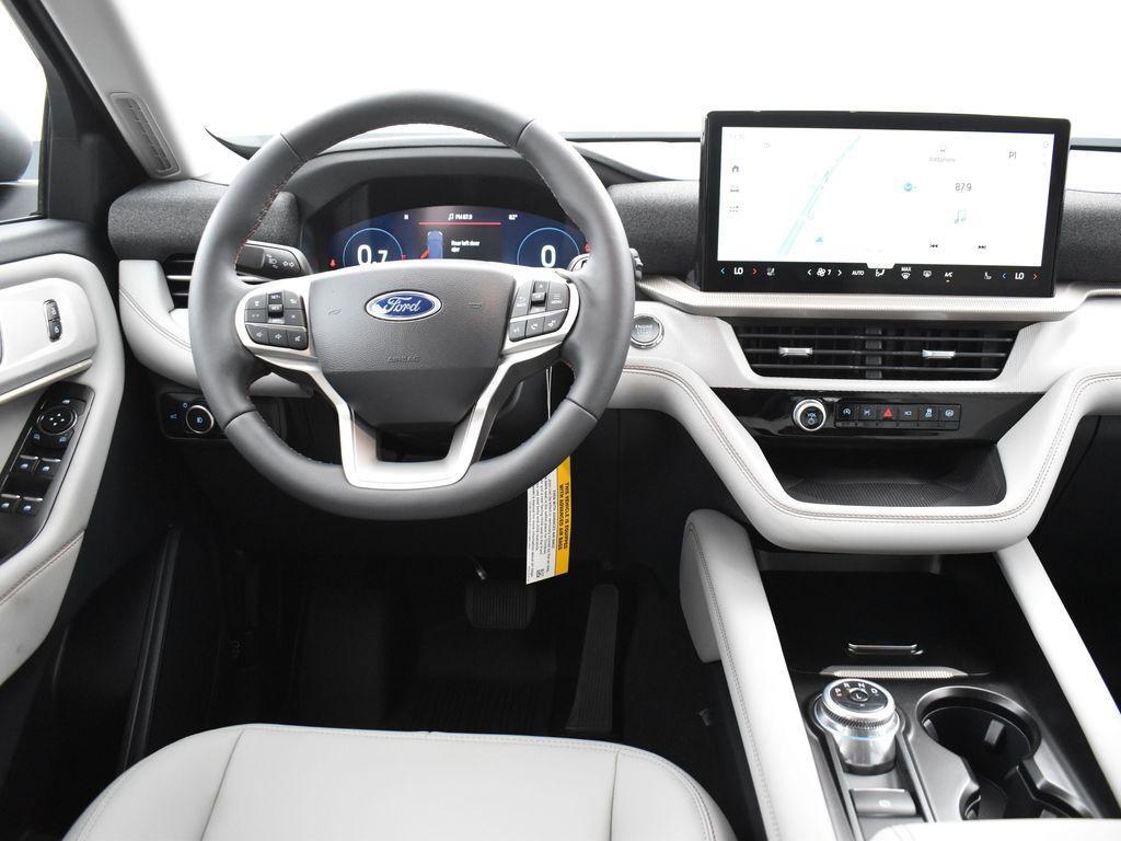 new 2025 Ford Explorer car, priced at $39,691