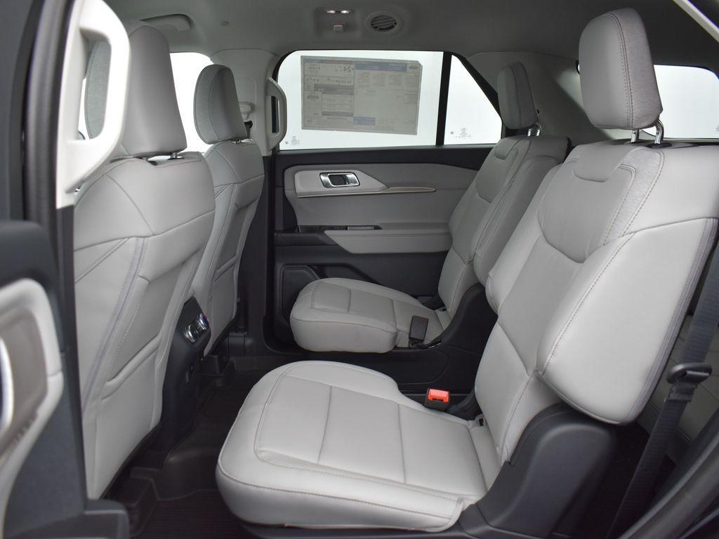 new 2025 Ford Explorer car, priced at $39,691