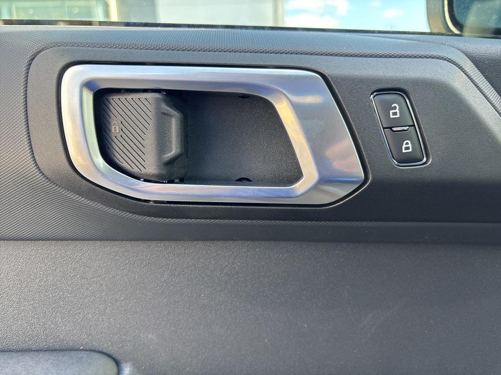 new 2025 Ford Bronco car, priced at $52,363