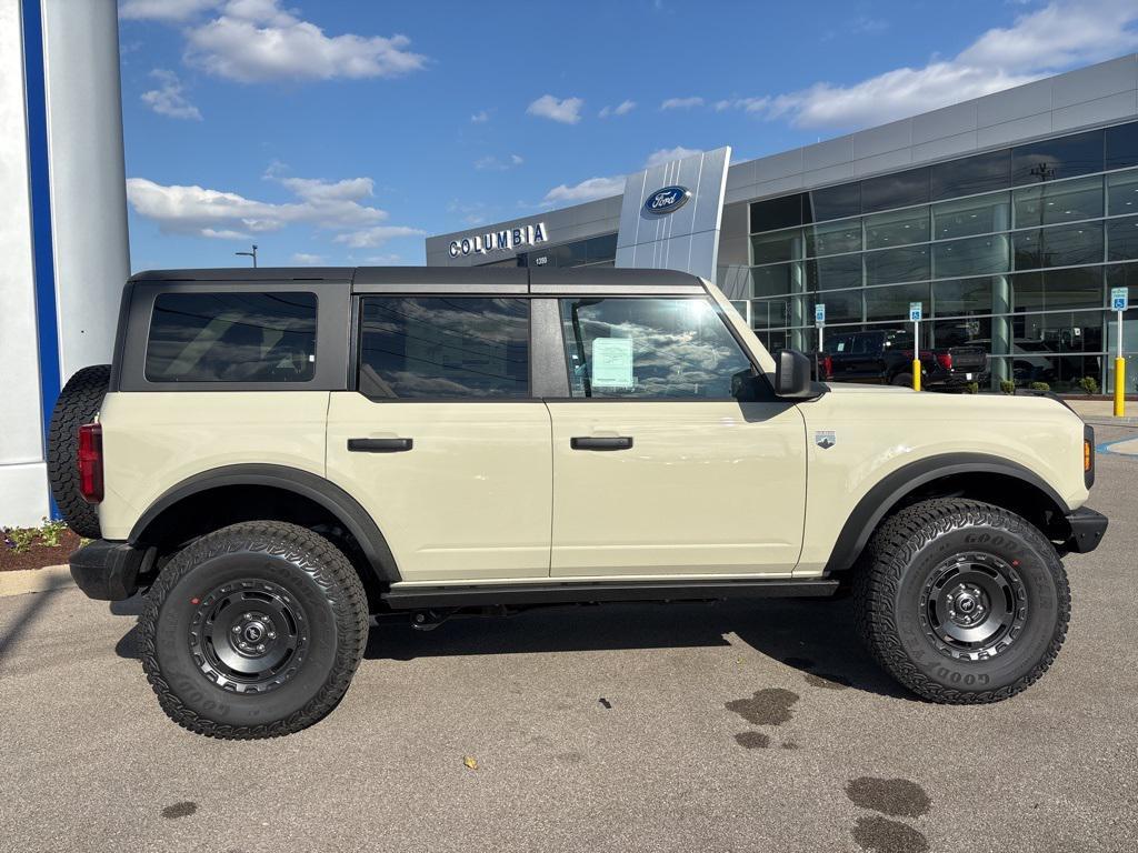 new 2025 Ford Bronco car, priced at $52,363