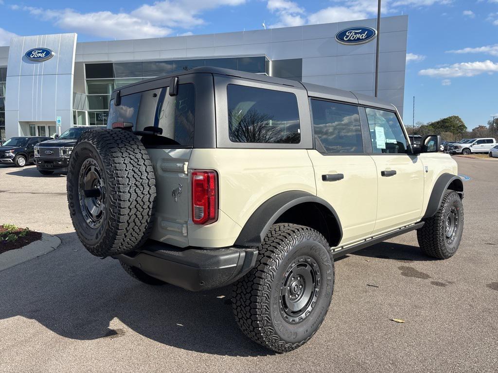 new 2025 Ford Bronco car, priced at $52,363