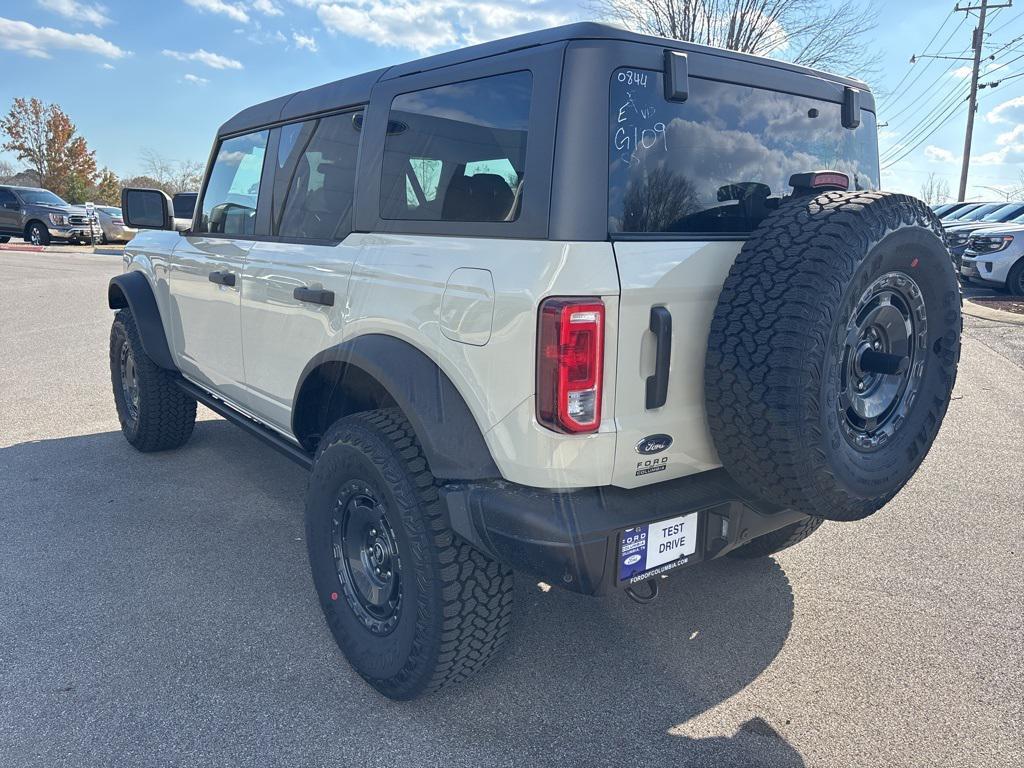 new 2025 Ford Bronco car, priced at $52,363