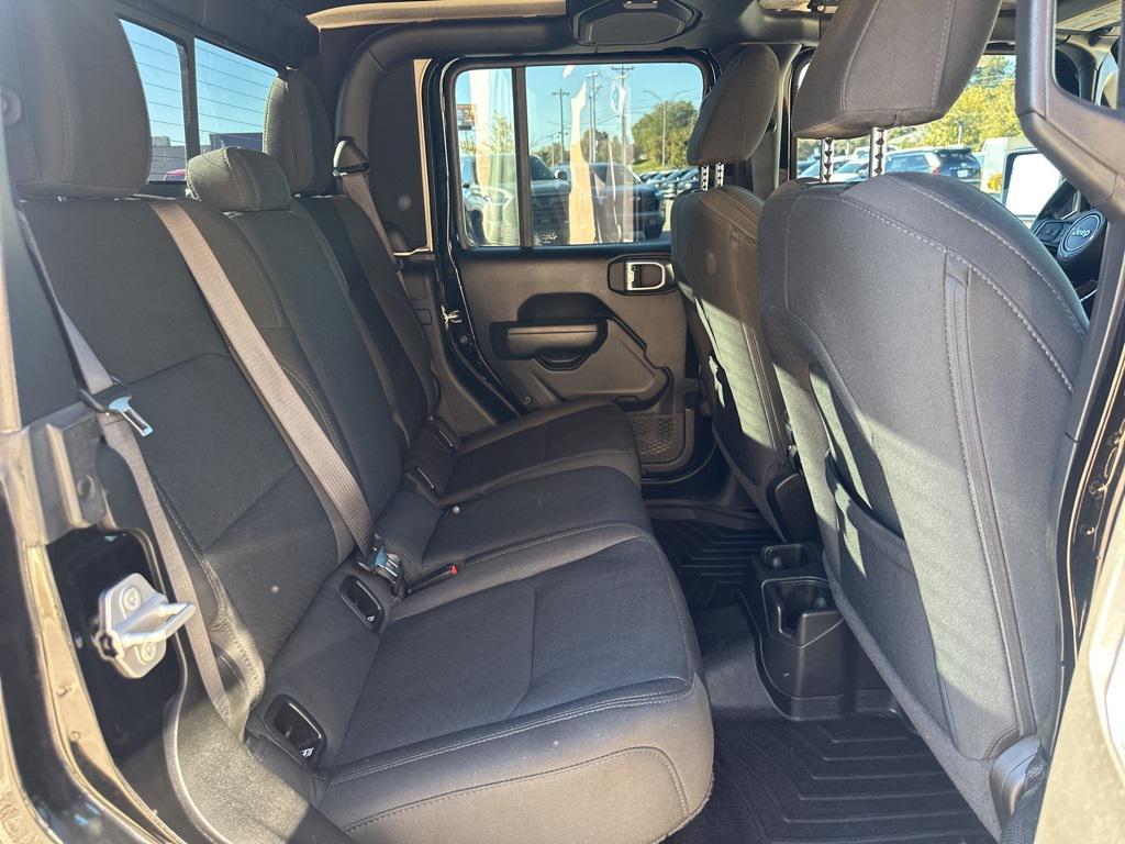 used 2022 Jeep Gladiator car, priced at $30,907