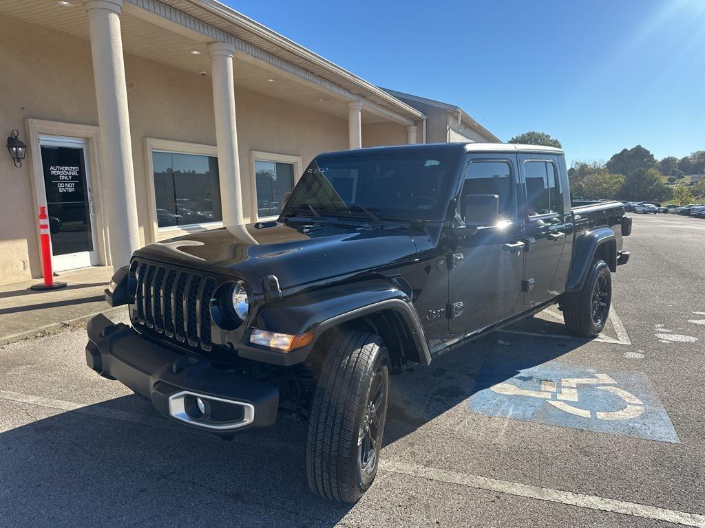 used 2022 Jeep Gladiator car, priced at $30,907