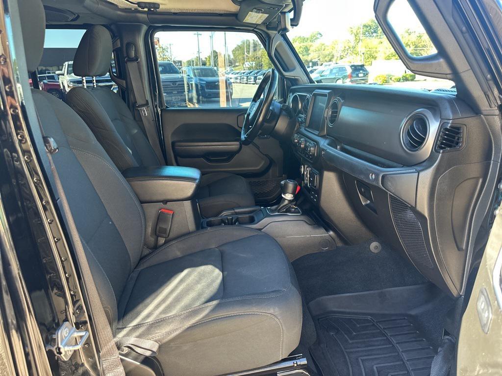 used 2022 Jeep Gladiator car, priced at $30,907