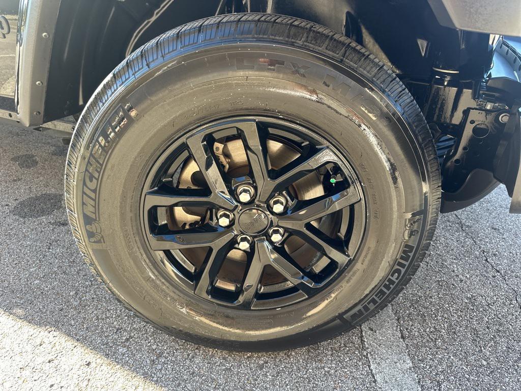 used 2022 Jeep Gladiator car, priced at $30,907