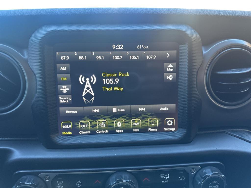 used 2022 Jeep Gladiator car, priced at $30,907