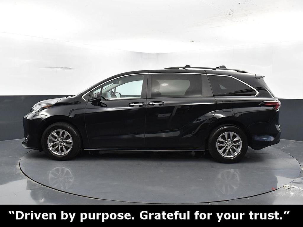 used 2022 Toyota Sienna car, priced at $40,950