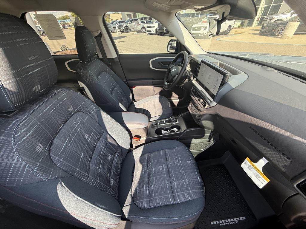 new 2025 Ford Bronco Sport car, priced at $31,937