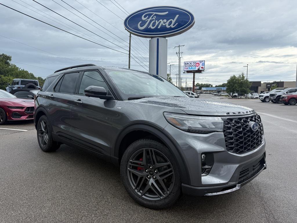 new 2025 Ford Explorer car, priced at $43,302