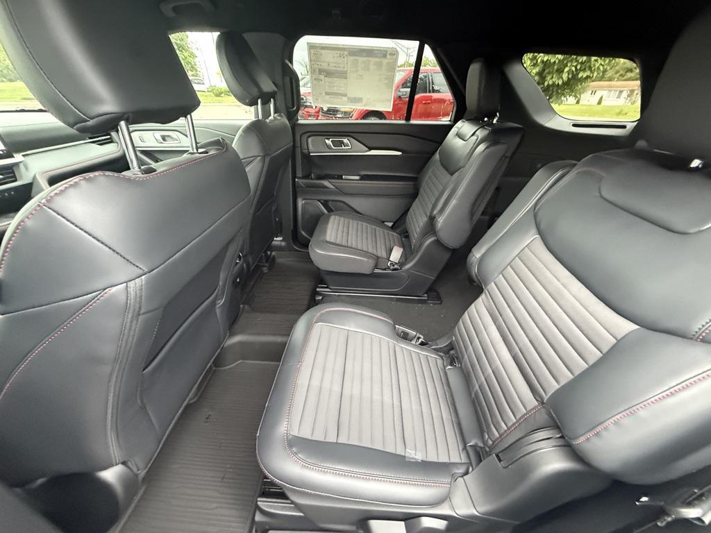 new 2025 Ford Explorer car, priced at $43,302
