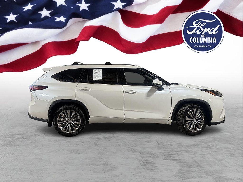 used 2021 Toyota Highlander car, priced at $34,857