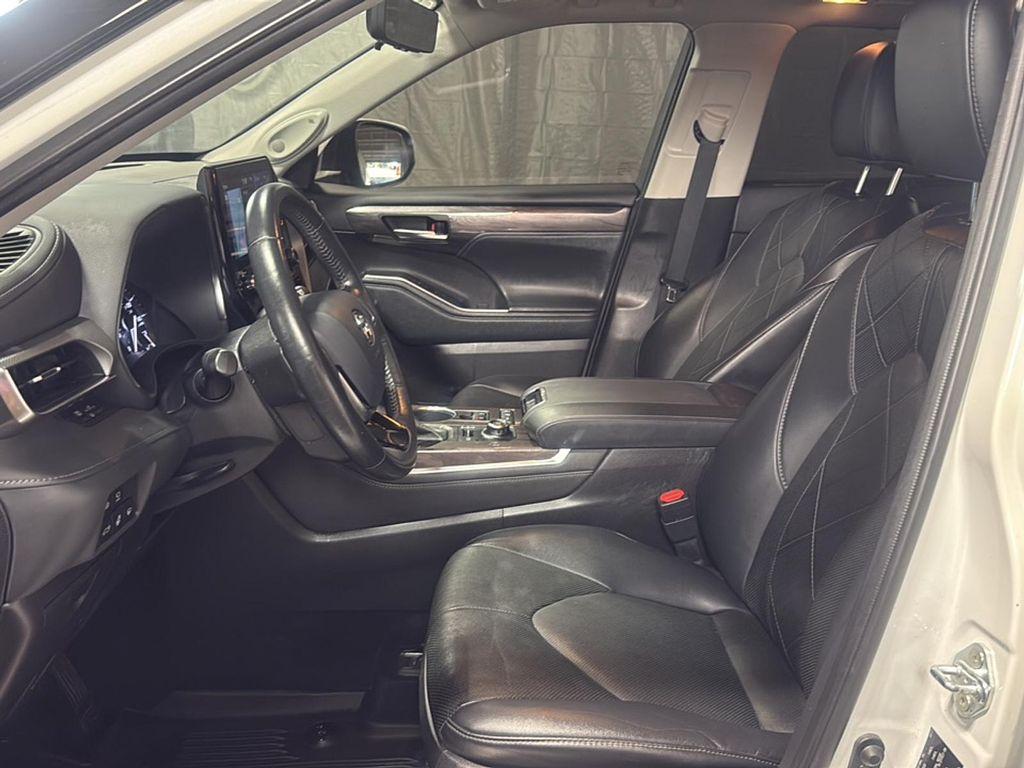 used 2021 Toyota Highlander car, priced at $34,857