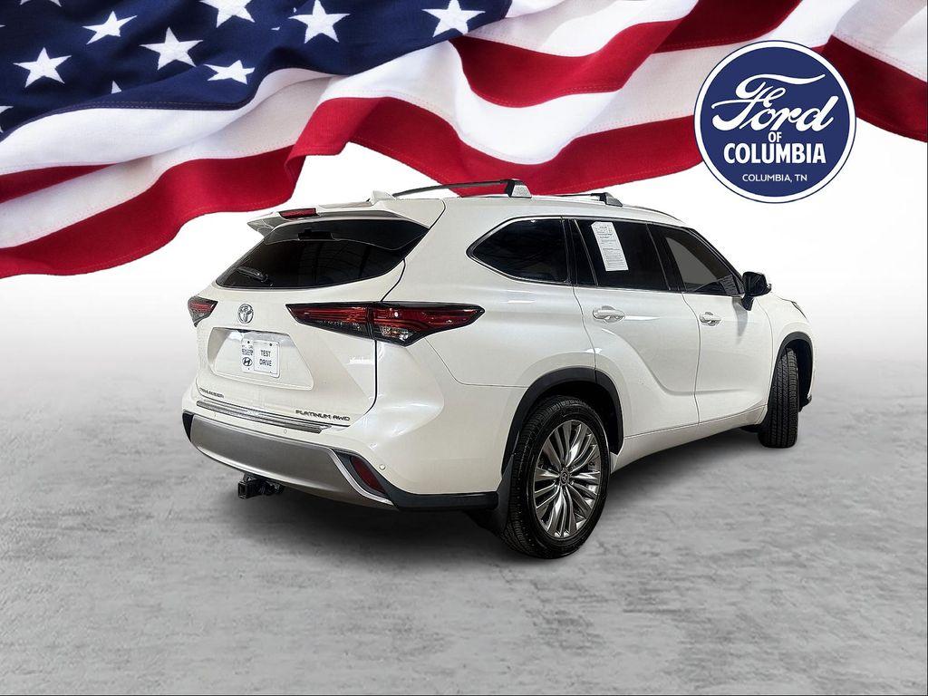 used 2021 Toyota Highlander car, priced at $34,857