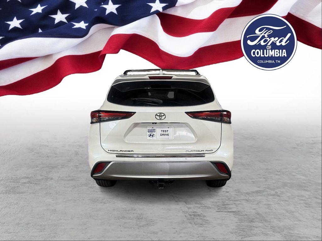 used 2021 Toyota Highlander car, priced at $34,857
