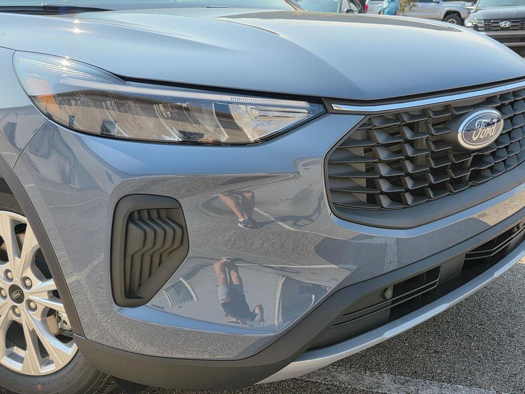 new 2025 Ford Escape car, priced at $24,096