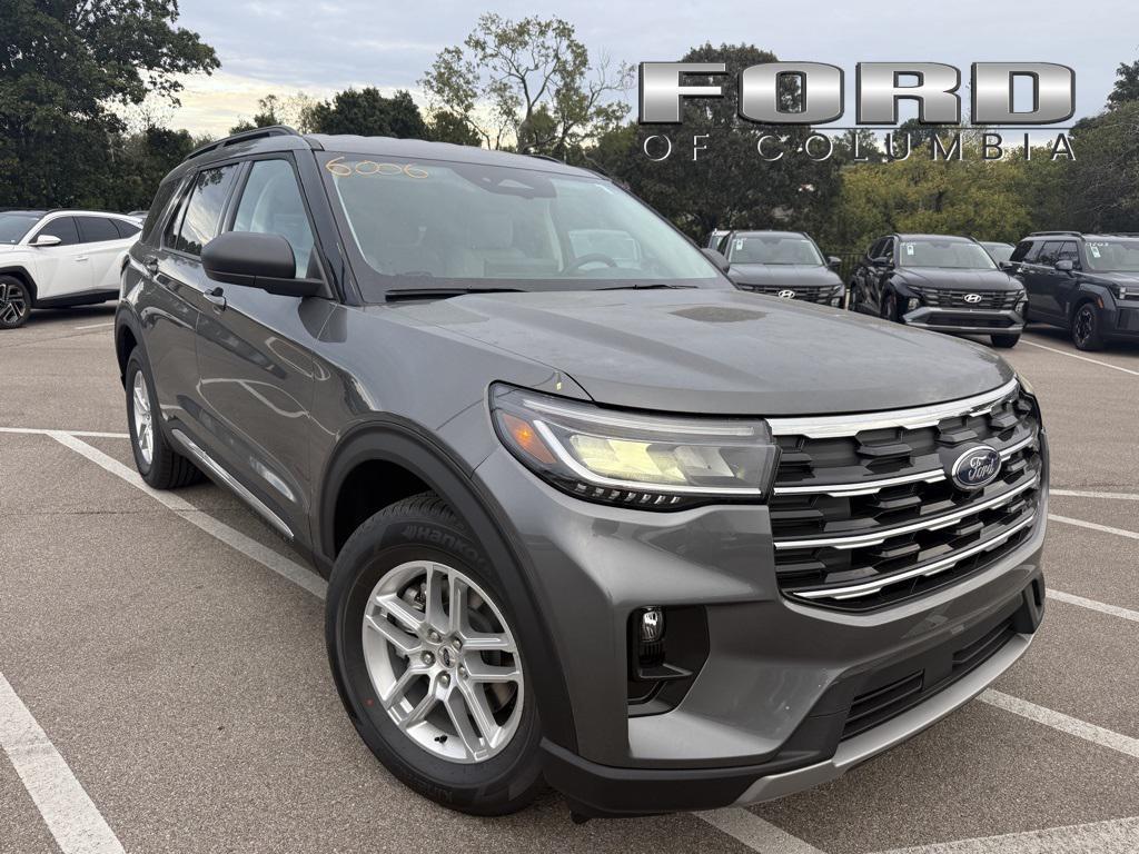 new 2025 Ford Explorer car, priced at $40,469