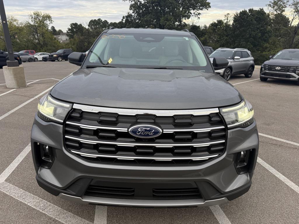 new 2025 Ford Explorer car, priced at $40,469