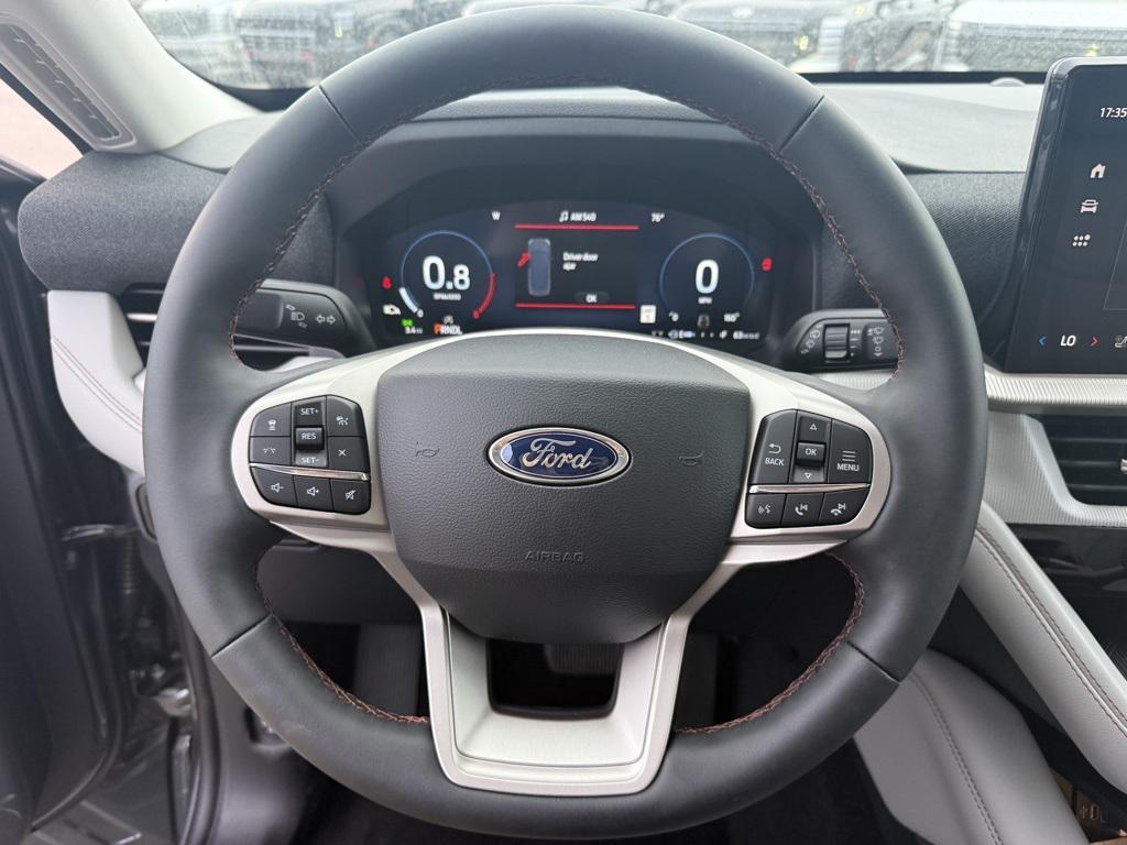 new 2025 Ford Explorer car, priced at $40,469