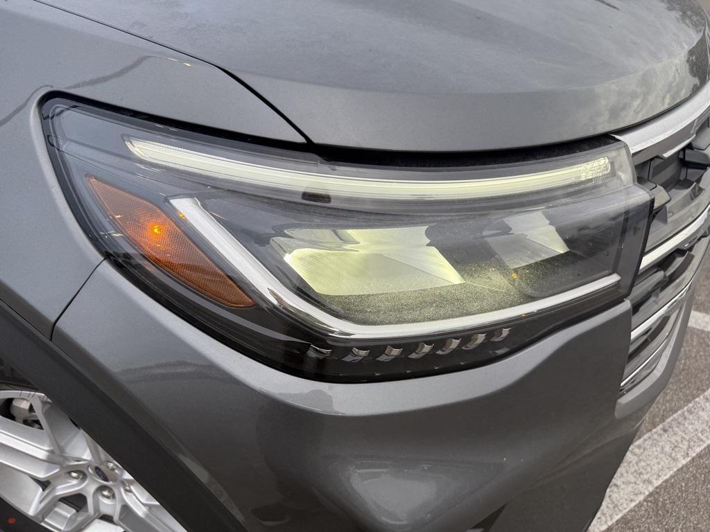 new 2025 Ford Explorer car, priced at $40,469