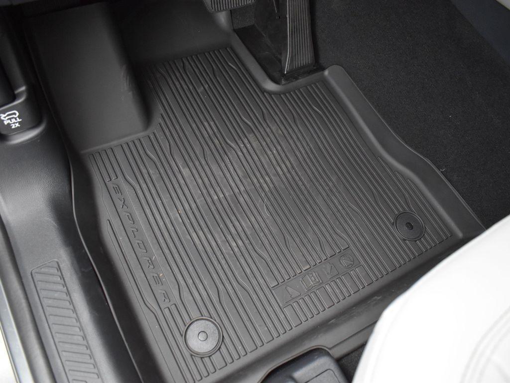 new 2025 Ford Explorer car, priced at $40,055