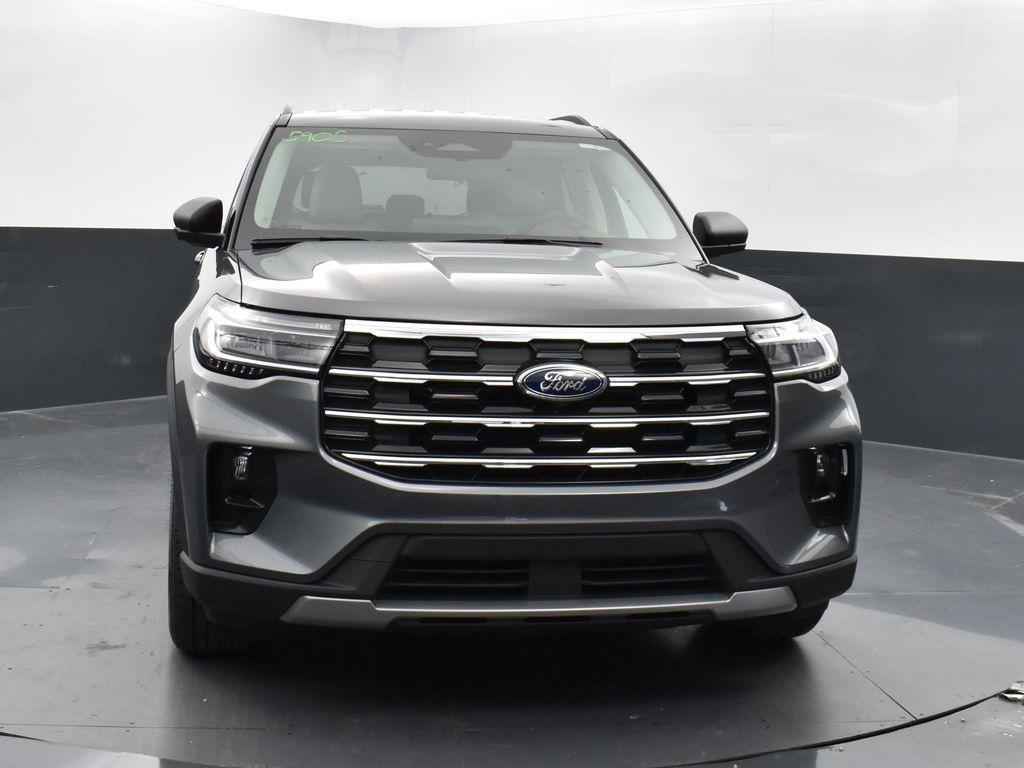 new 2025 Ford Explorer car, priced at $40,055
