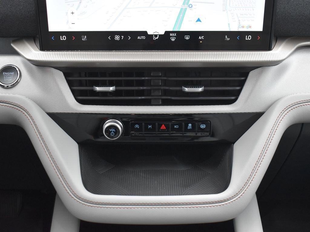 new 2025 Ford Explorer car, priced at $40,055