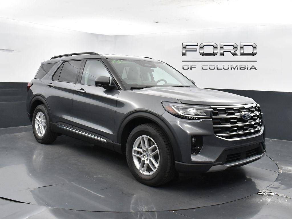 new 2025 Ford Explorer car, priced at $40,055