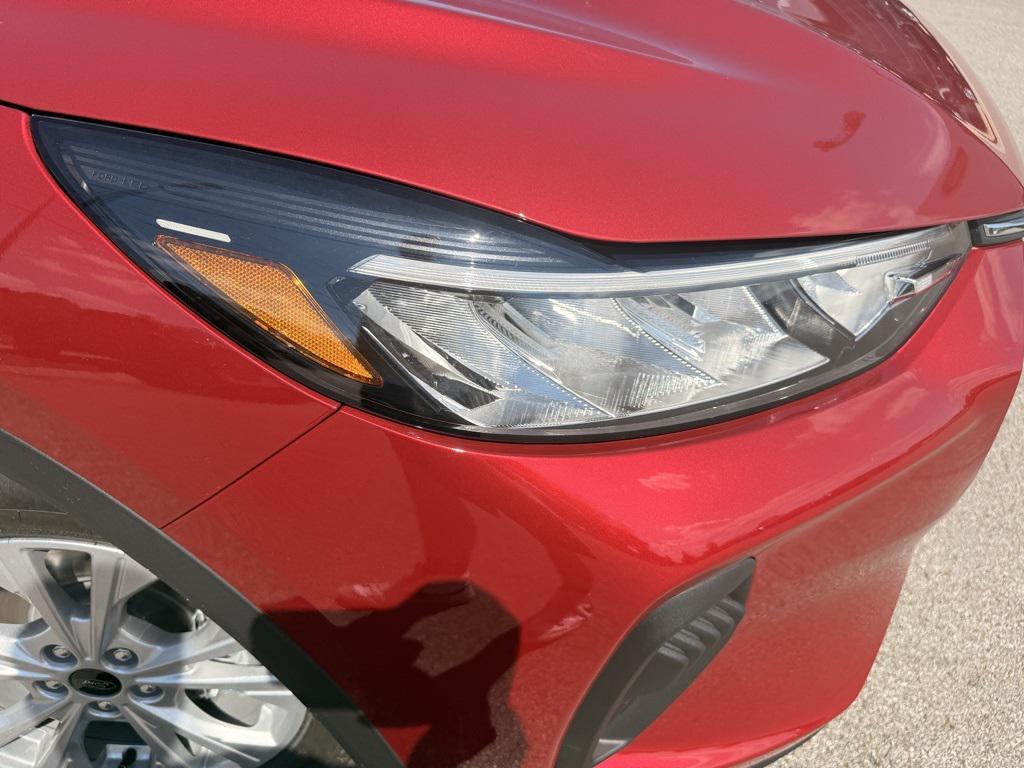 new 2025 Ford Escape car, priced at $25,595