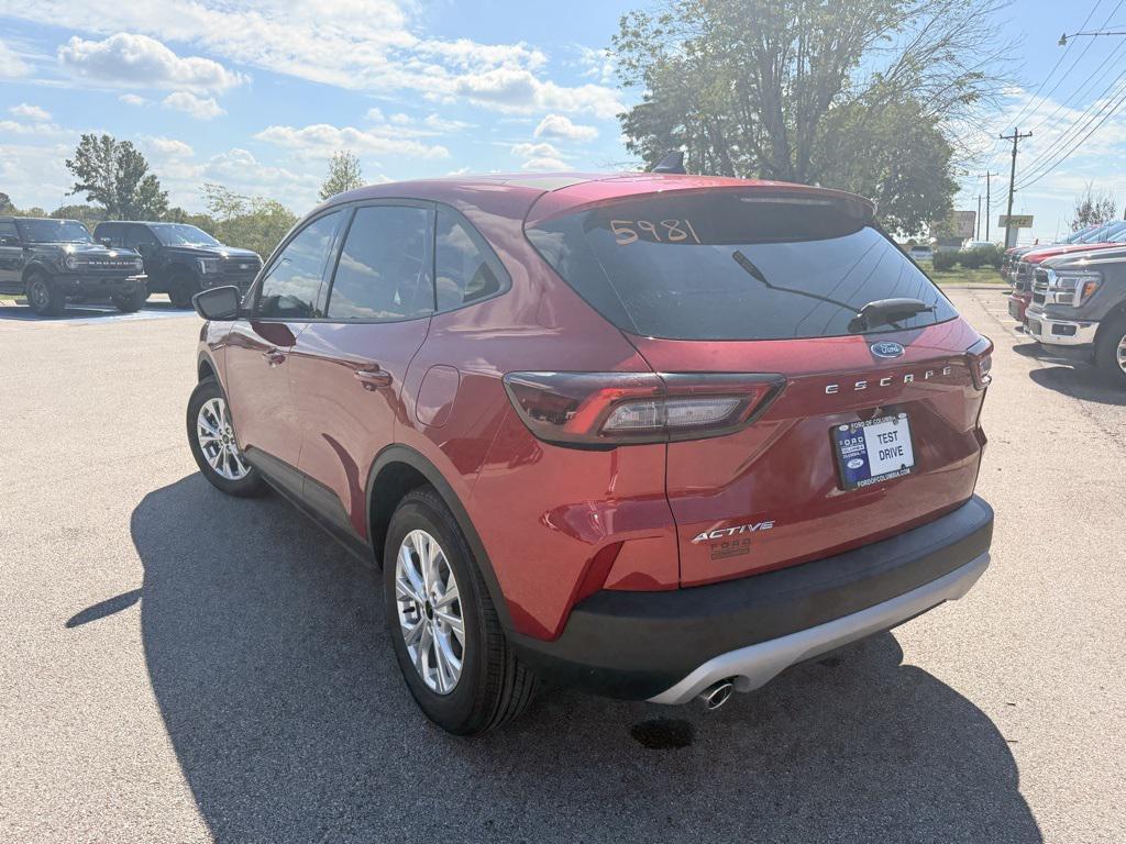 new 2025 Ford Escape car, priced at $25,595