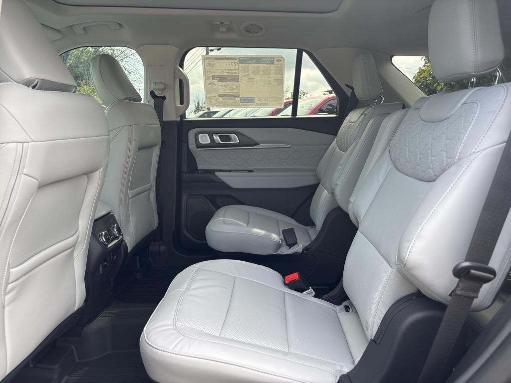 new 2025 Ford Explorer car, priced at $54,096