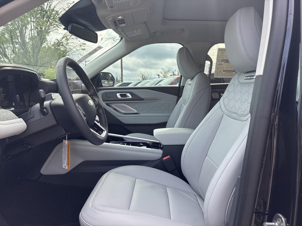 new 2025 Ford Explorer car, priced at $54,096