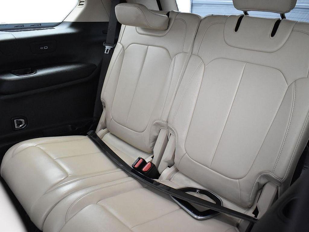 used 2022 Jeep Grand Cherokee L car, priced at $26,933