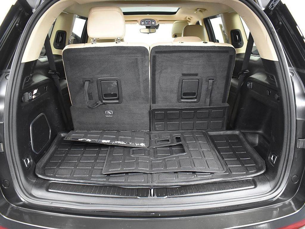 used 2022 Jeep Grand Cherokee L car, priced at $26,933