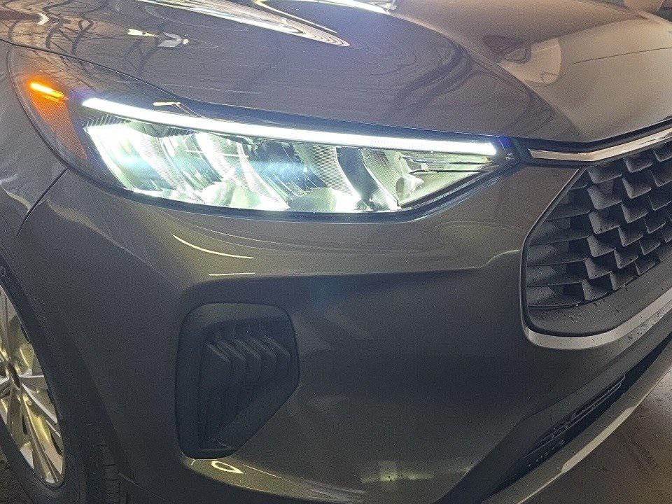 new 2025 Ford Escape car, priced at $25,496