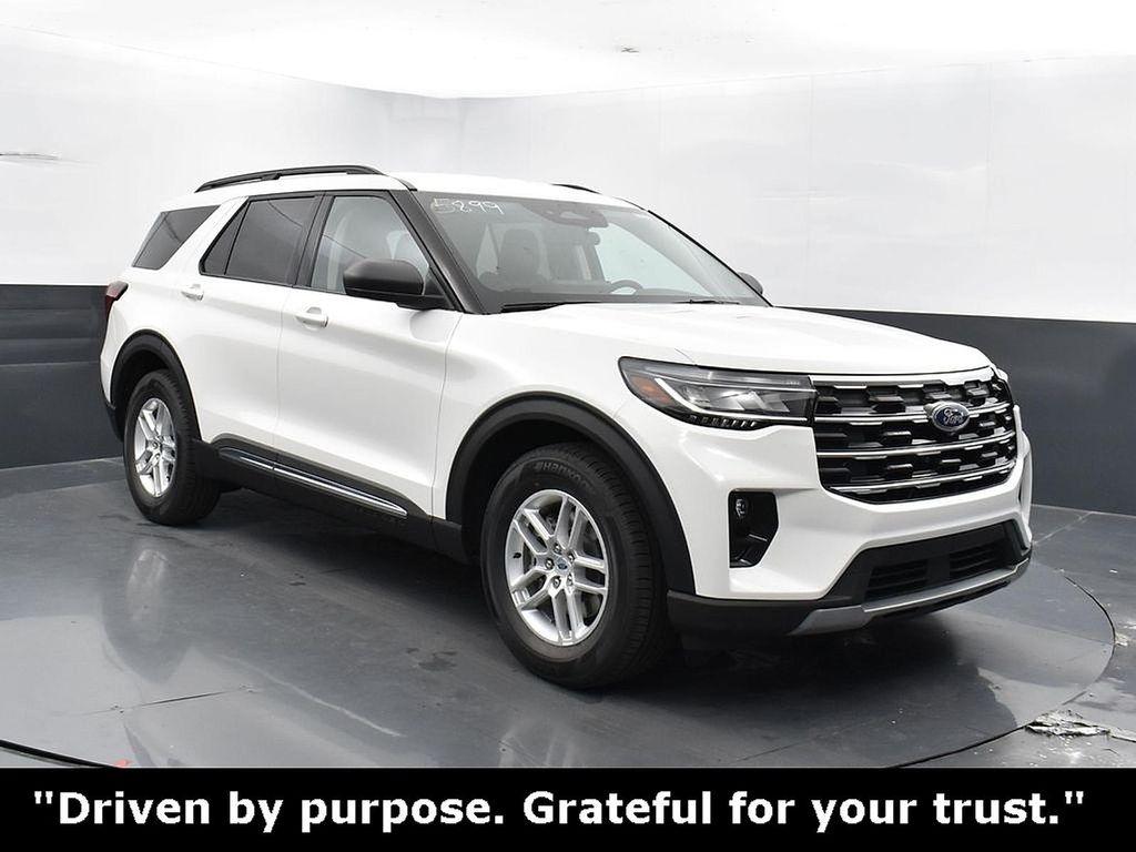 new 2025 Ford Explorer car, priced at $43,385