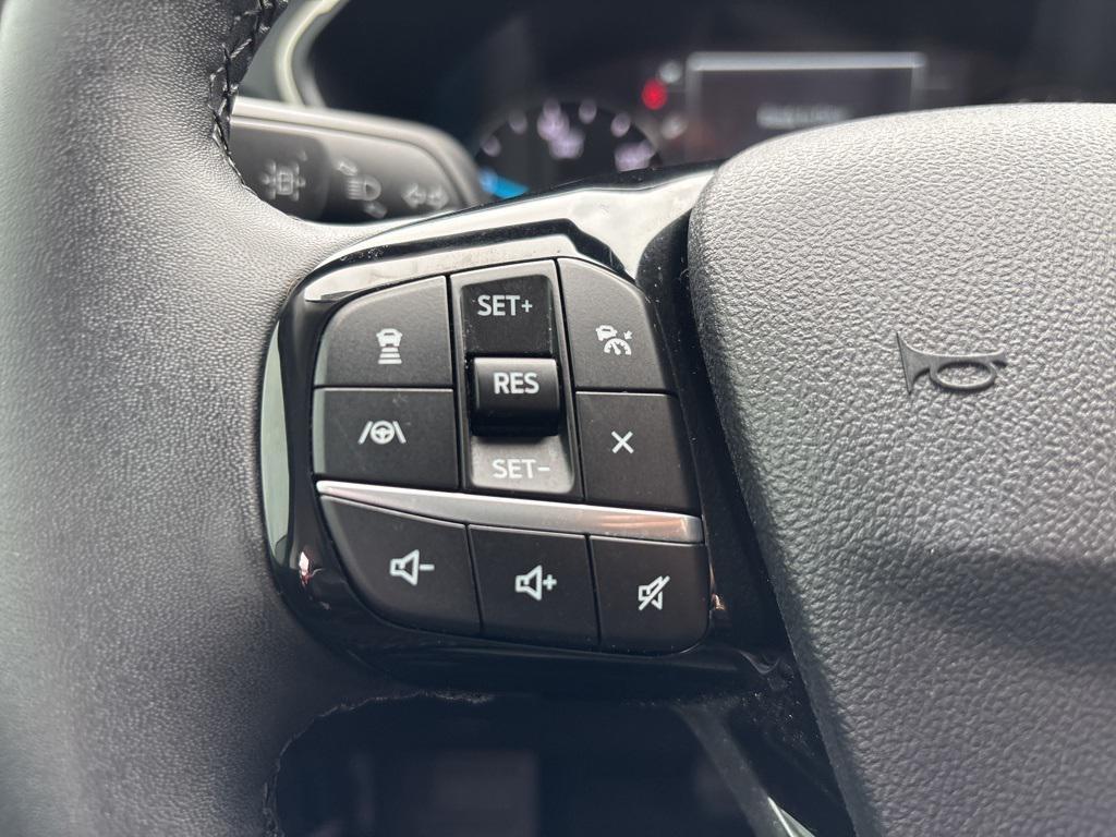 used 2022 Ford Escape car, priced at $22,699